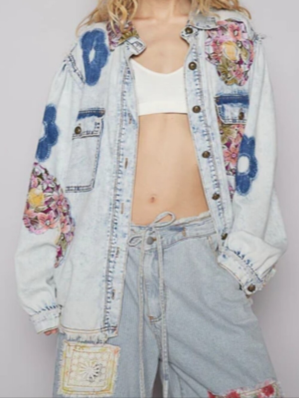POL Light Wash Denim Jacket with Floral Patches Size Medium.